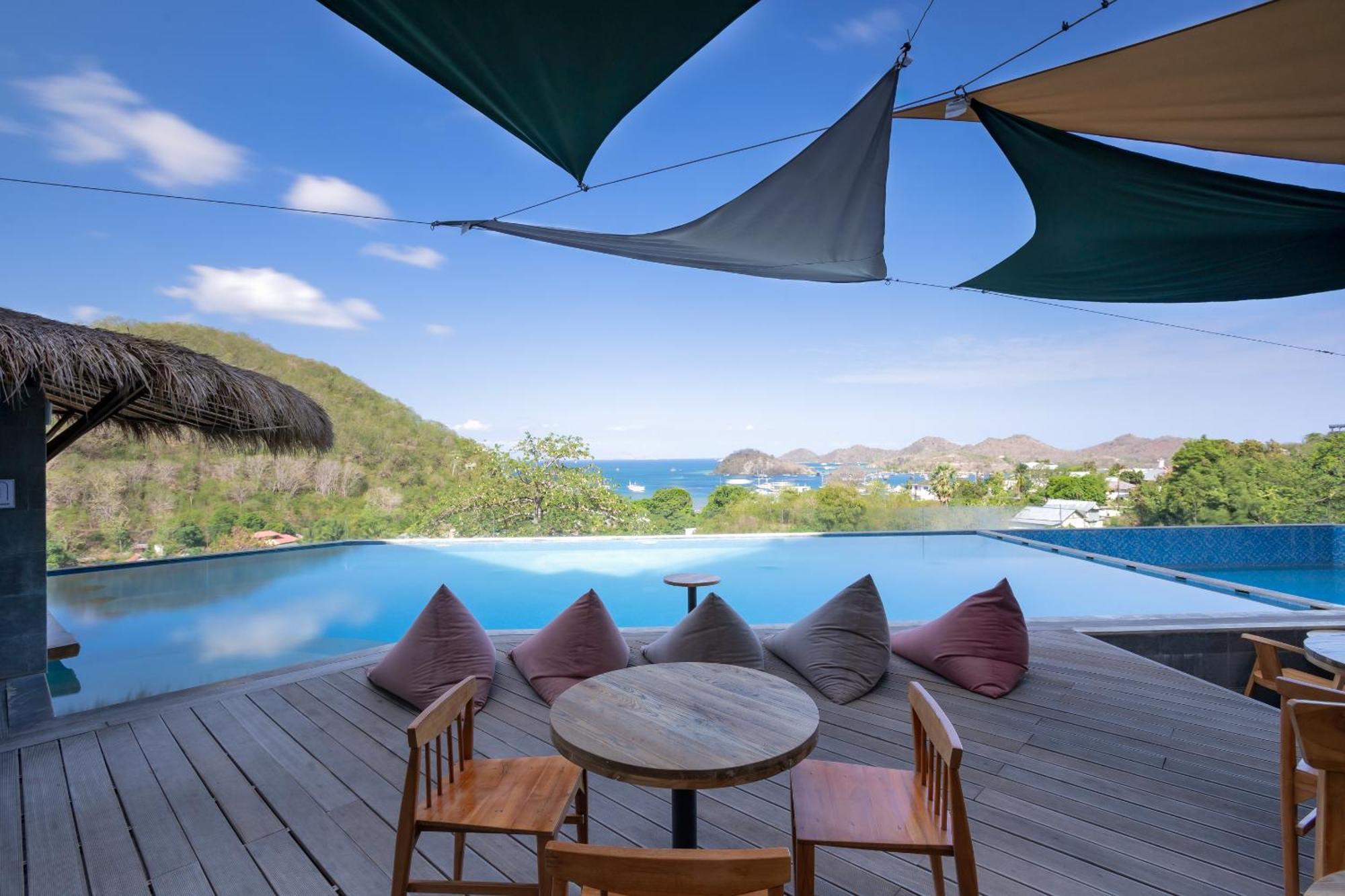 Zasgo Hotel Labuan Bajo Kültér fotó