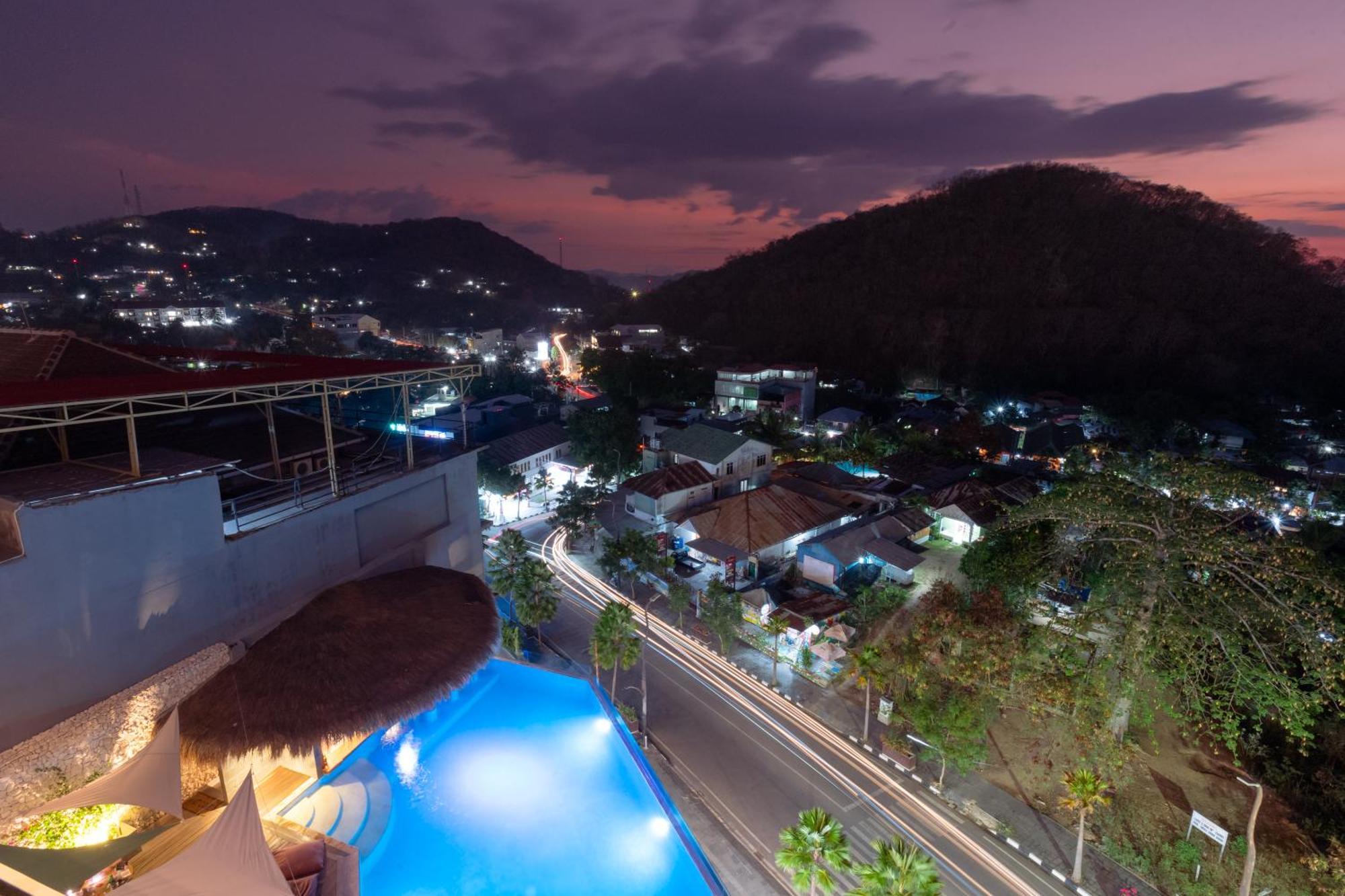 Zasgo Hotel Labuan Bajo Kültér fotó